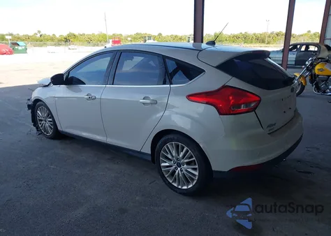 2016 Ford Focus Titanium из США, поврежденный, VIN 1FADP3N26GL313772